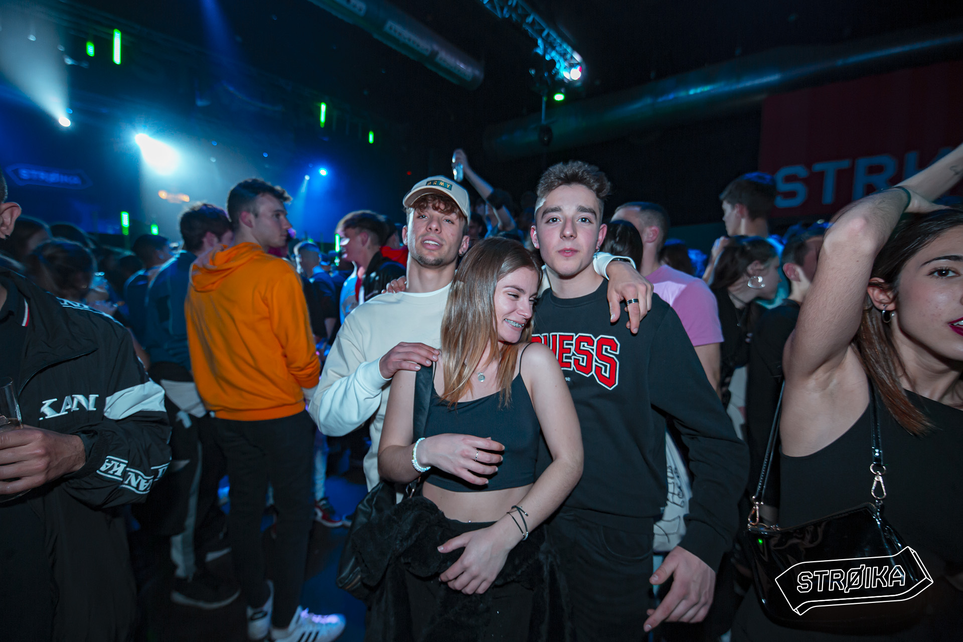 -12 STROIKA 00104