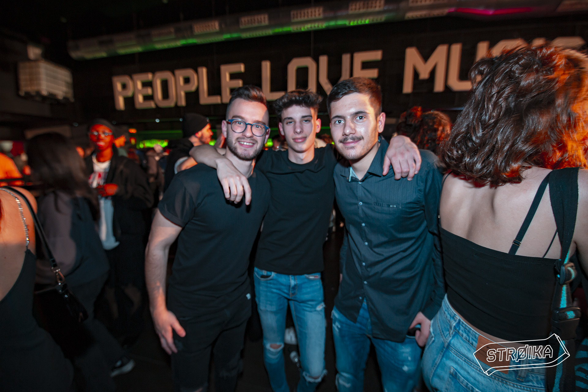 -12 STROIKA 00119