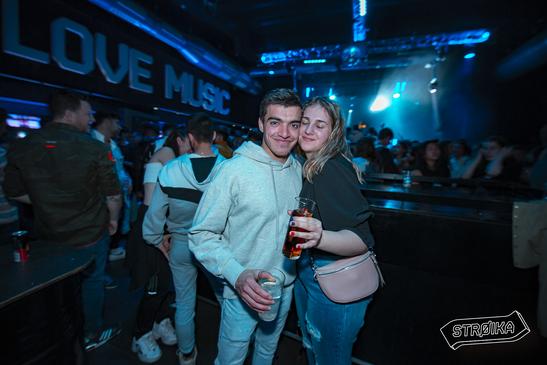 -12 STROIKA 0090
