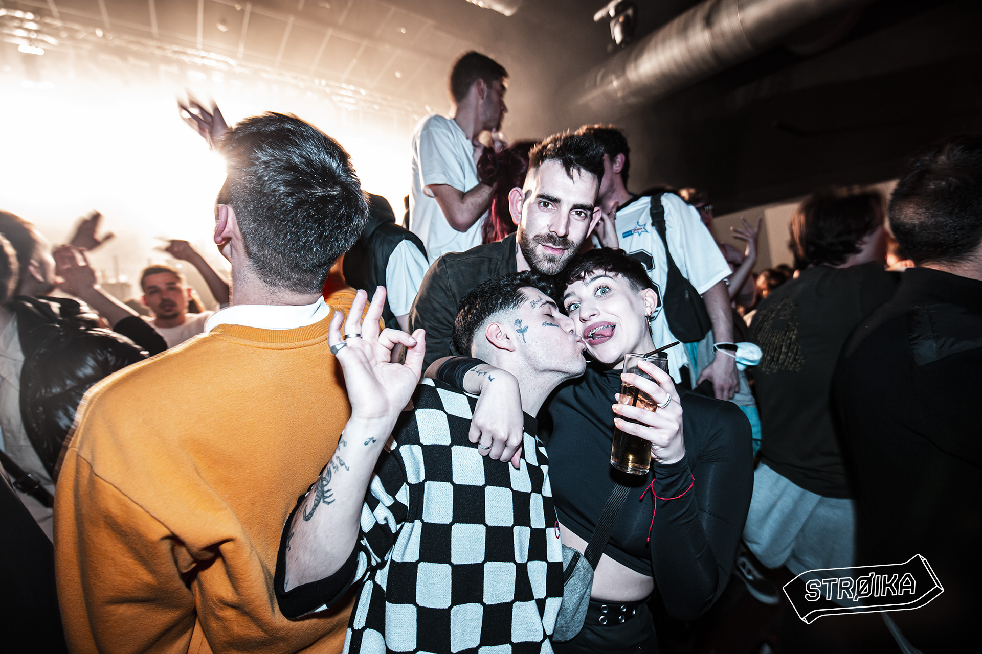 01-02 STROIKASESSIONS 0137