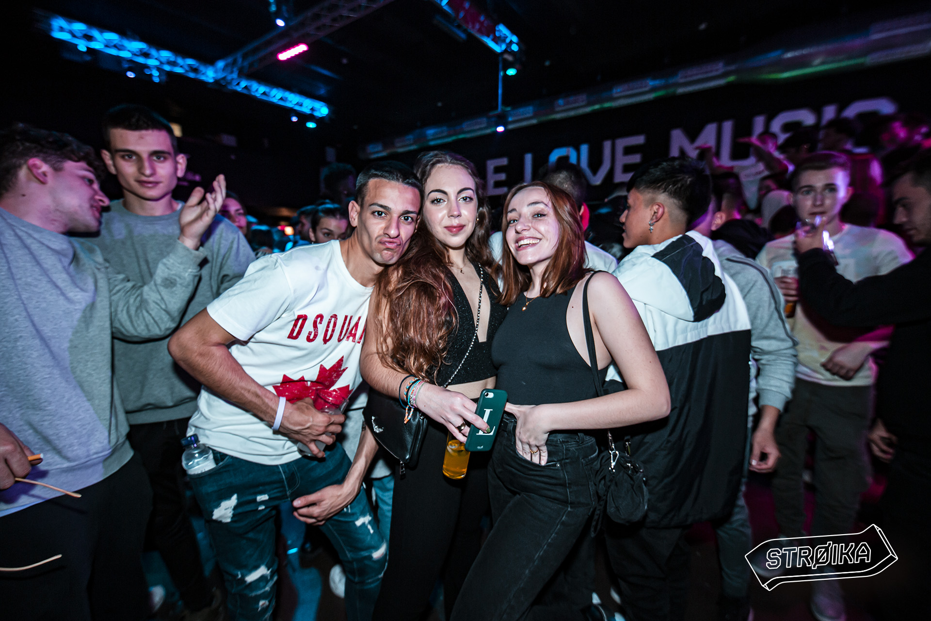 08-09 STROIKA 0104