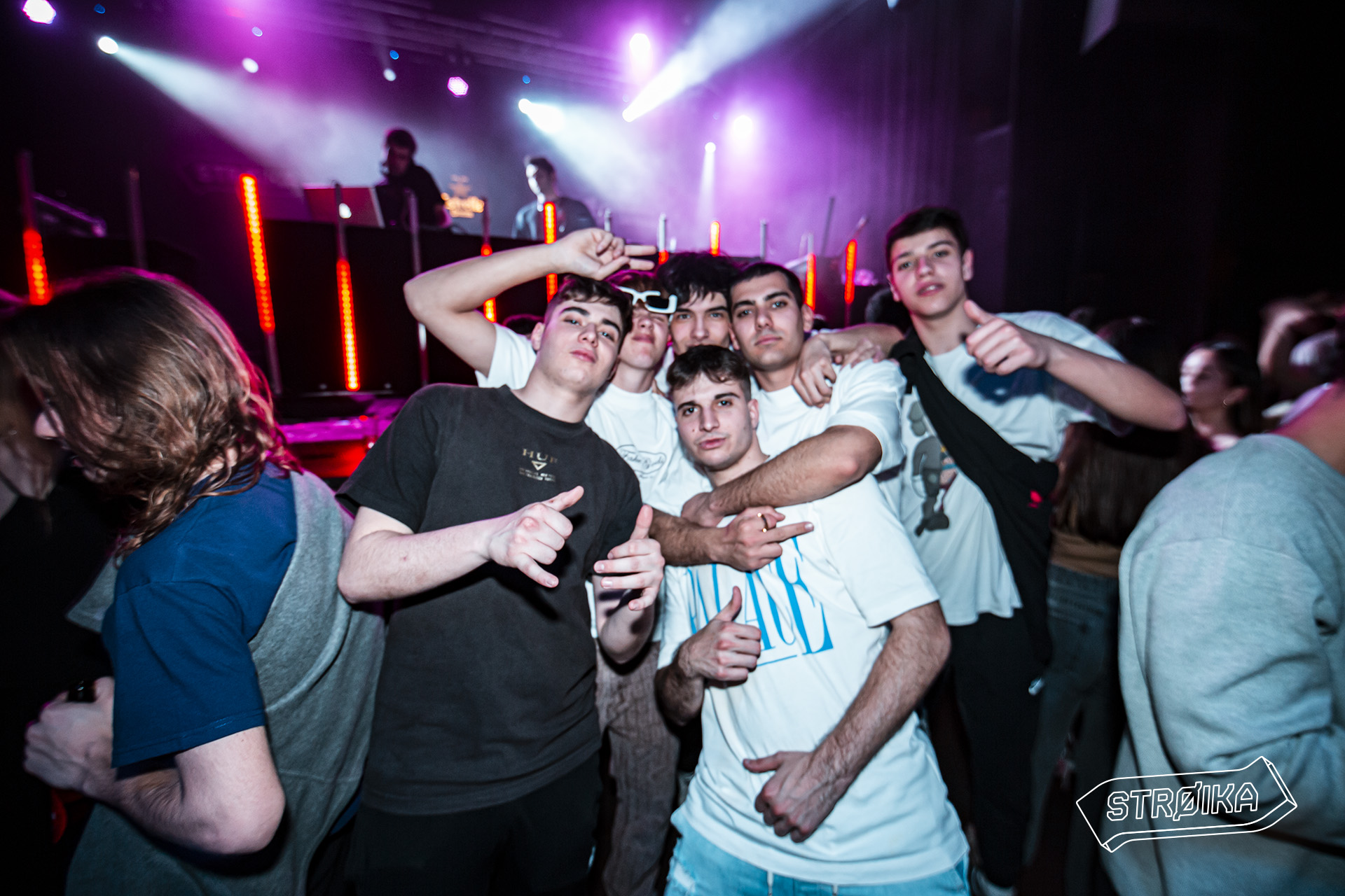 08-09 STROIKA 0108