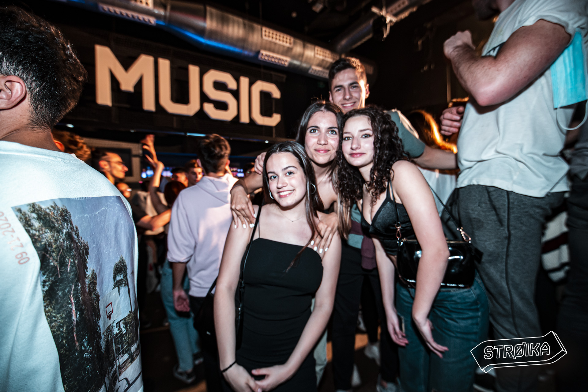 08-09 STROIKA 0120