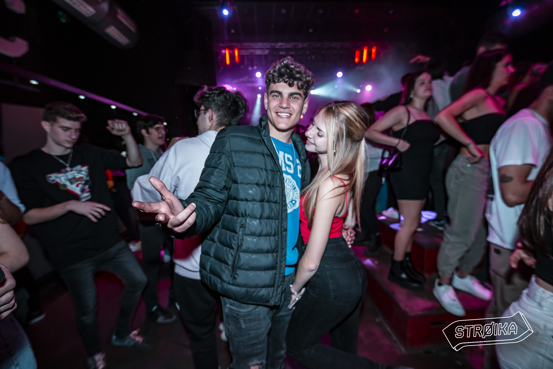 08-09 STROIKA 0125