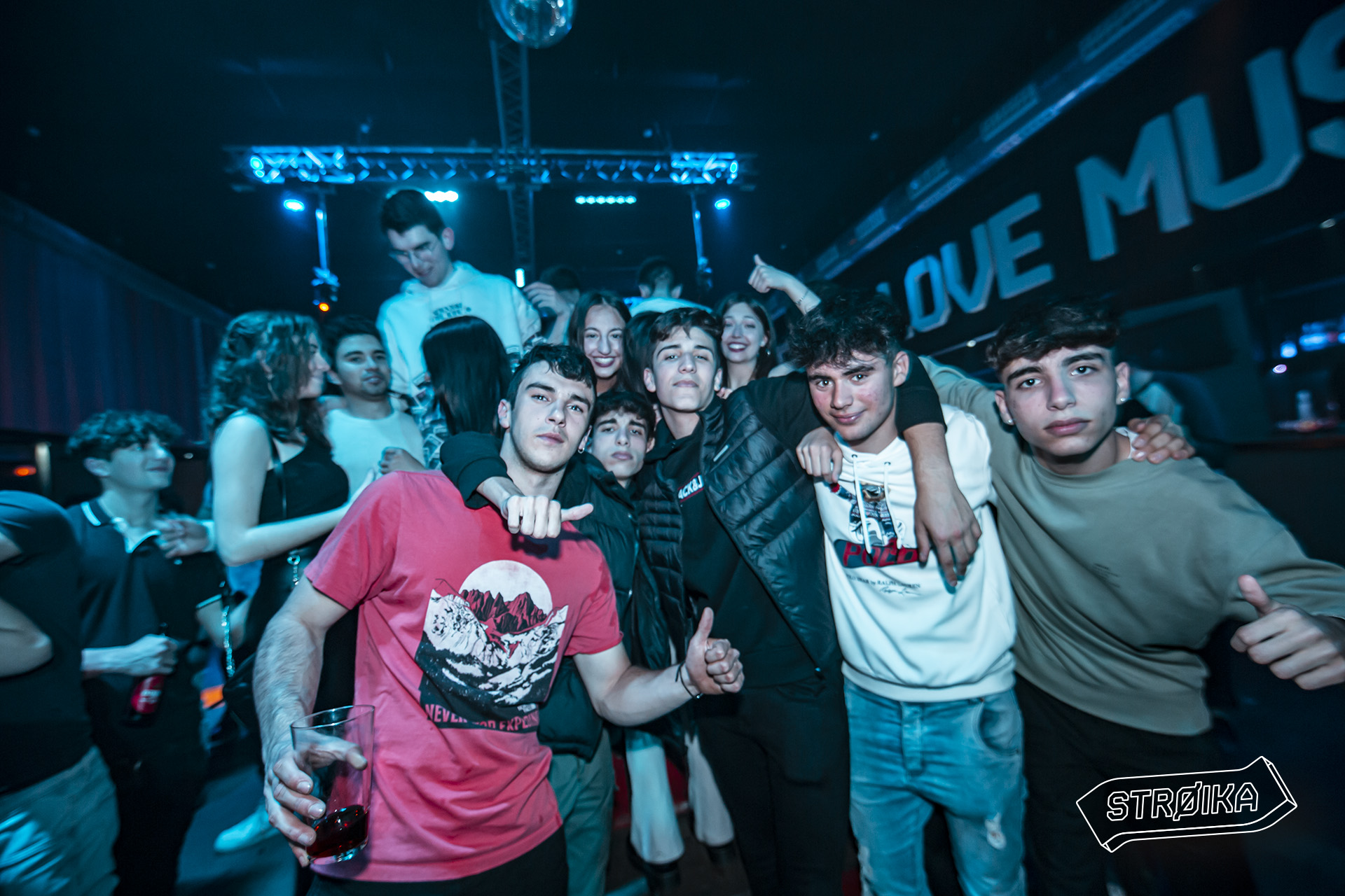08-09 STROIKA 0201