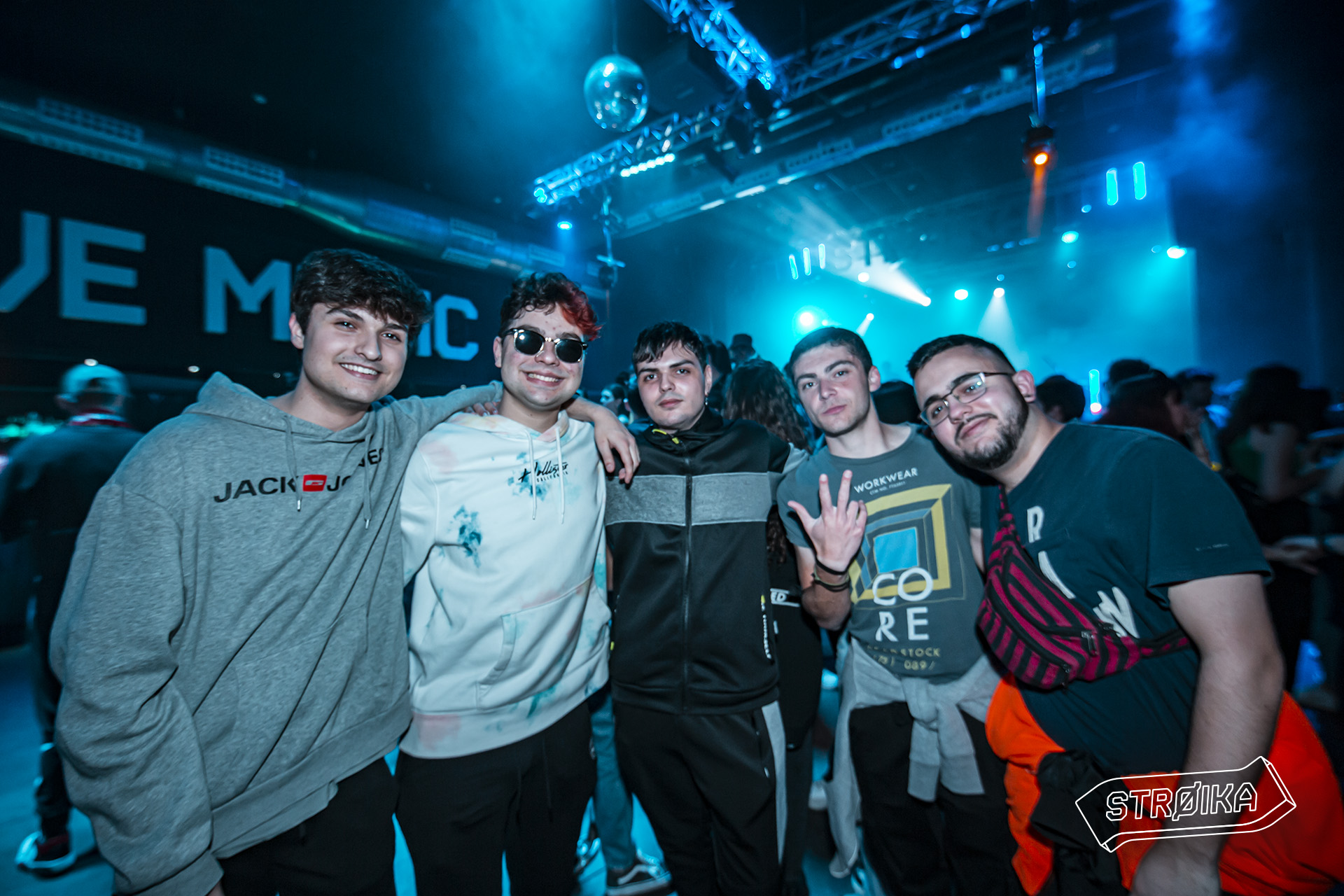 08-09 STROIKA 0202