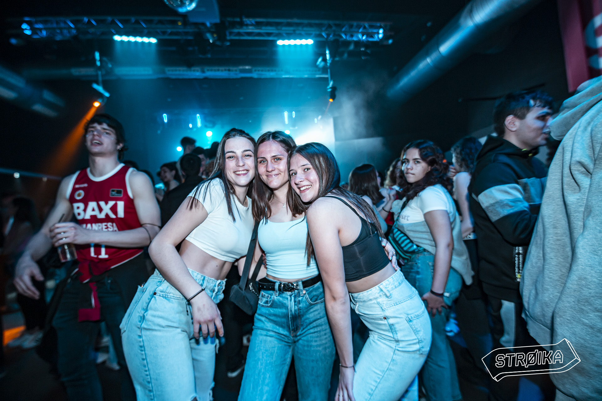 08-09 STROIKA 0206